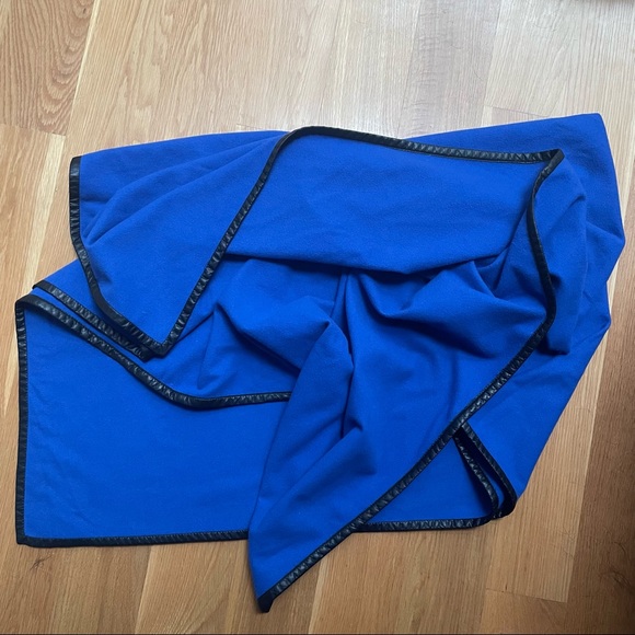 Ralph Lauren Home 100% Cashmere Royal Blue Blanket w/ Leather Trim - NWOT - Picture 2 of 3